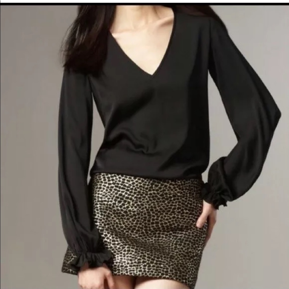 DVF Diane Von Furstenberg Black & Gold Ski S